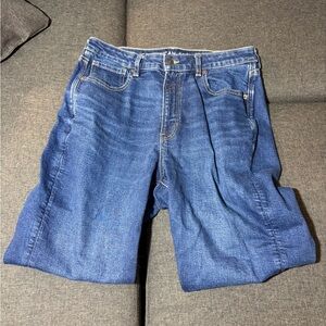 American Eagle Strait Leg Blue Jeans No Rips